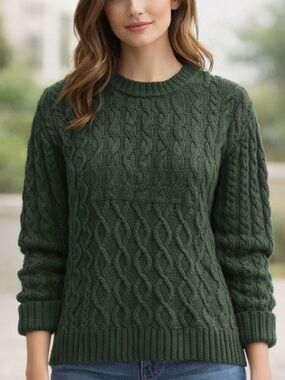 Hem & Thread Green Cable Knit Sweater Medium